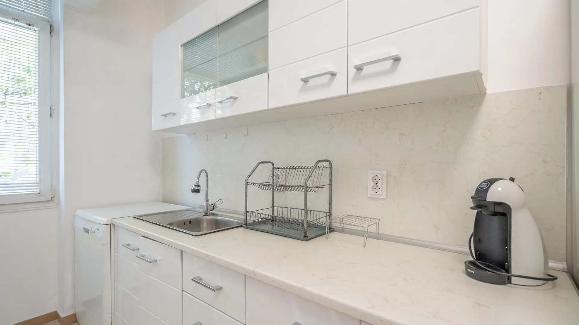 2 Bdr Central Home Next To The National Stadium Sofia 0*,  Bulgarije