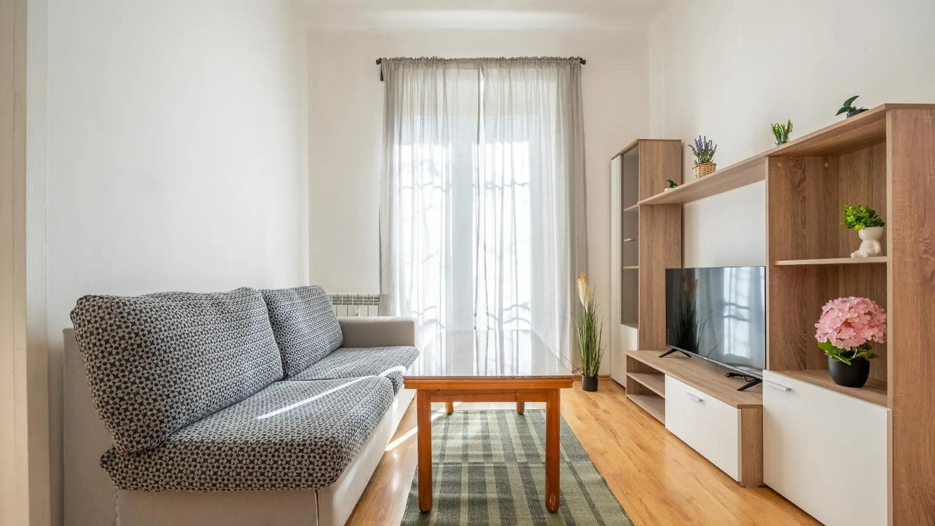 Appartement 2 Bdr Central Home Next To The National Stadium Sofia