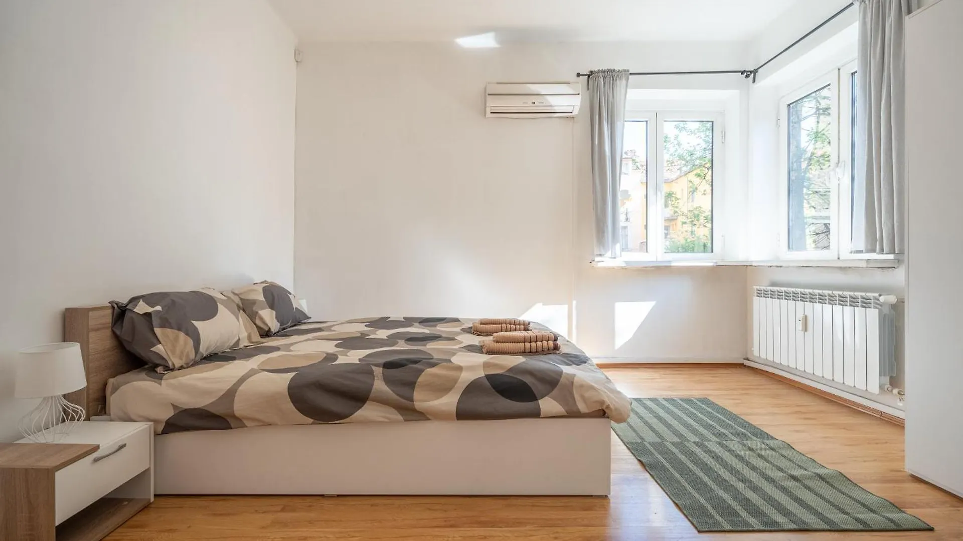 Apartament 2 Bdr Central Home Next To The National Stadium Sofia